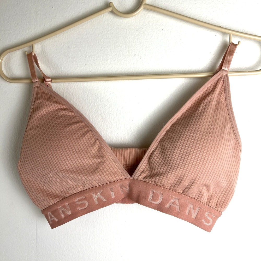 Danskin Intimates Bra Size Medium Padded Comfortable No Underwire‎ Adjustable